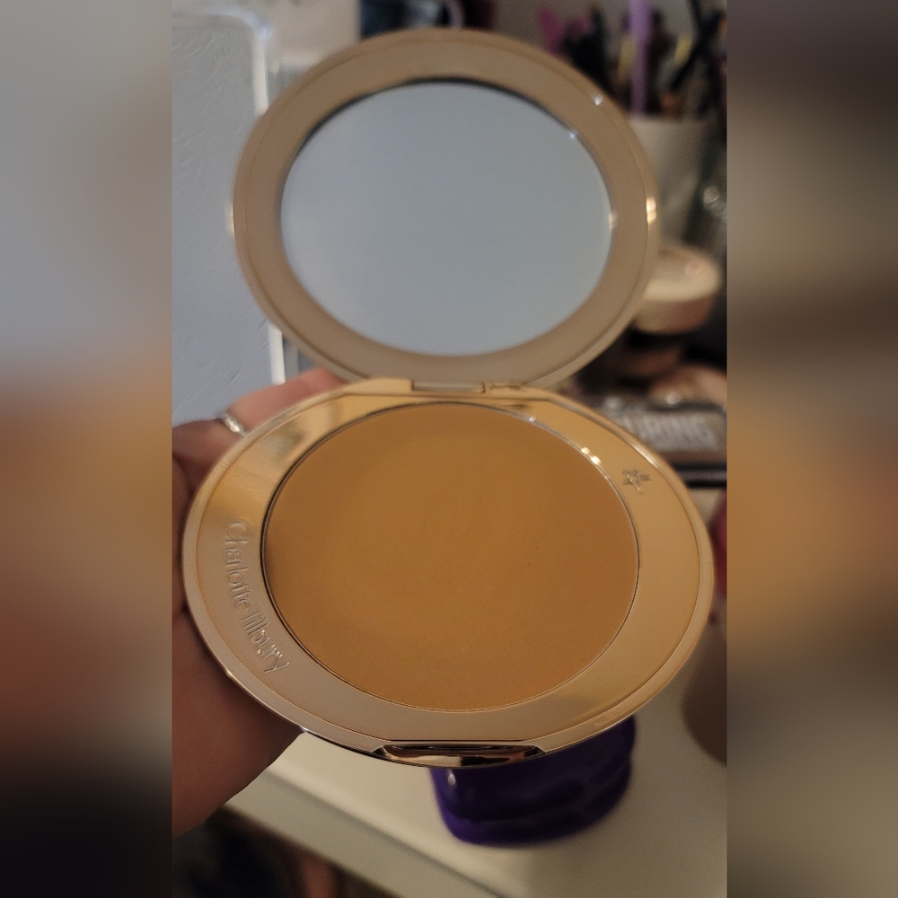 Charlotte Tilbury Airbrush Bronzer Medium